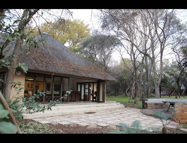 4 BEDROOM HOUSE FOR SALE IN LAKELAND ESTATE